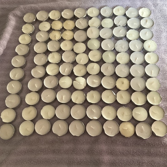 🪔🕯️ 100+ tea lite candles as is UNSCENTED 🕯️🪔 - Picture 1 of 5